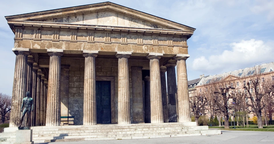 Volksgarten Vienna: Historic Rose Garden & City Escape